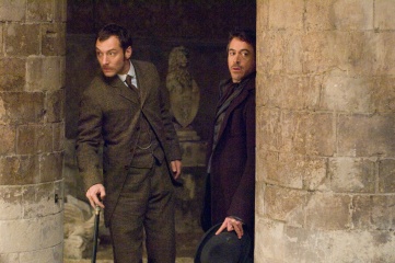 SHH-05693

Film Name: SHERLOCK HOLMES

Copyright: (C)2008 WARNER BROS. ENTERTAINMENT INC. - - U.S., CANADA, BAHAMAS & BERMUDA (C) 2008 VILLAGE ROADSHOW FILMS (BVI) LIMITED - - ALL OTHER TERRITORIES
 - Sherlock Holmes   